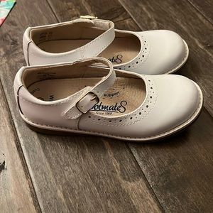 White girls Footmates Mary Janes